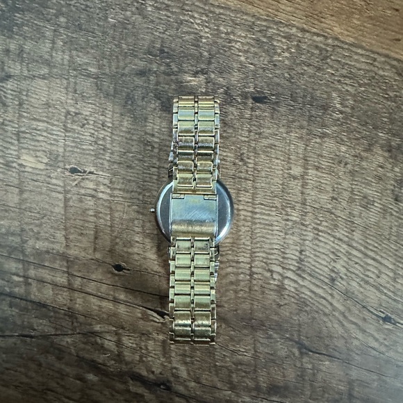 Lorus | Vintage Disney Mickey Mouse Watch - Picture 6 of 7